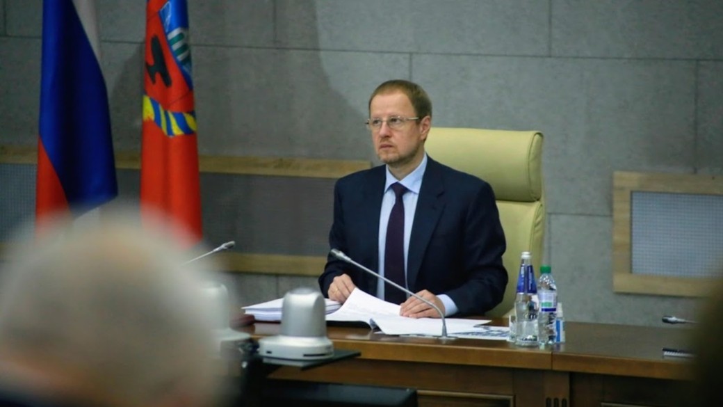 Коечный фонд в ковидных госпиталях Алтайского края сократили на 10%