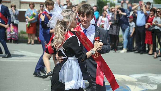 Последний звонок / Екатерина Смолихина, архив amic.ru