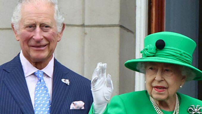 Принц Чарльз и Елизавета II / Фото: royal.uk