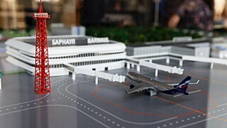 Макет барнаульского аэропорта / Фото: пресс-служба правительства Алтайского края