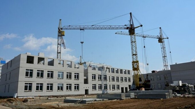 Строительство школы / Фото: amic.ru