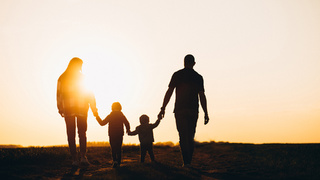 Семья / Фото: senivpetro / Freepik