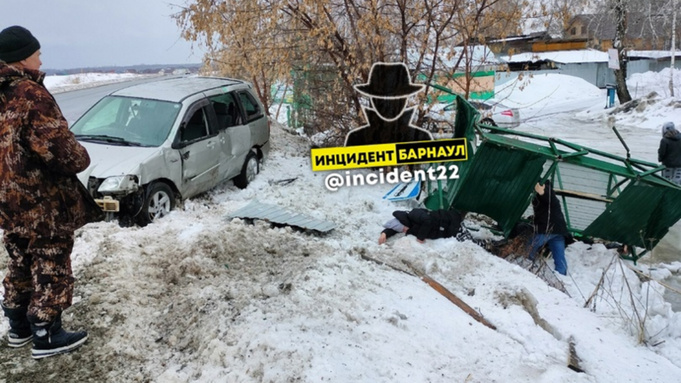 Фото: "Инцидент Барнаул"