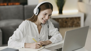 Онлайн-образование. Гаджеты / Фото: Freepik