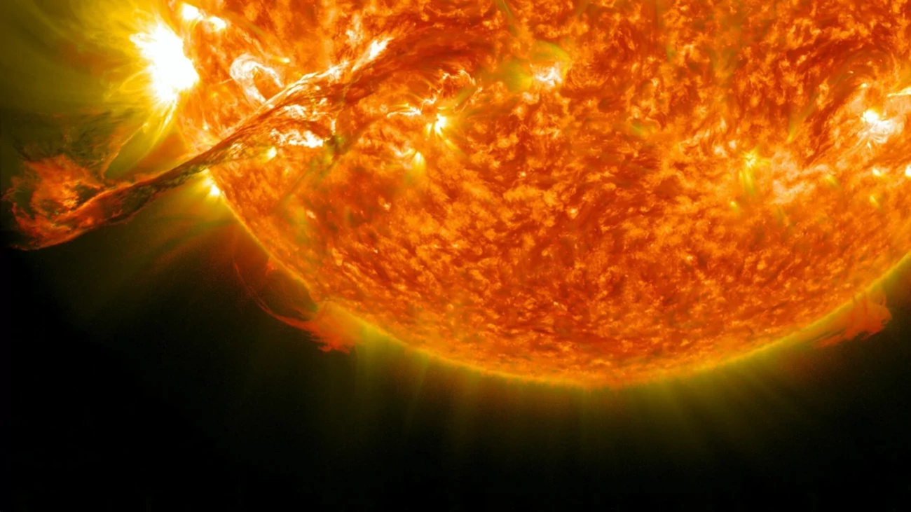 Магнитная буря алтайский край март 2024. Вспышки на солнце. Солнечные вспышки на солнце. Солнце фото.