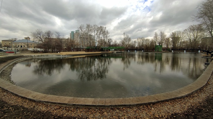 Пруд в парке "Изумрудный"/ Фото: amic.ru