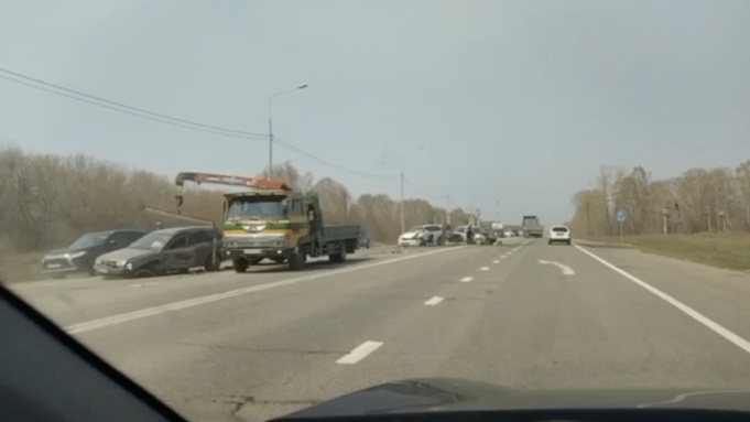 Кадр из видео: "Инцидент Барнаул"