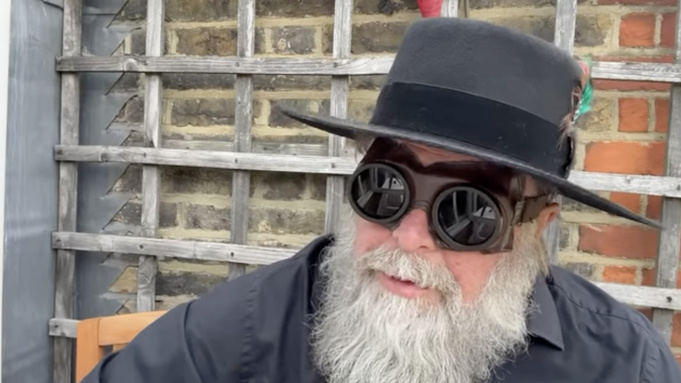 Кадр из видео:  YouTube