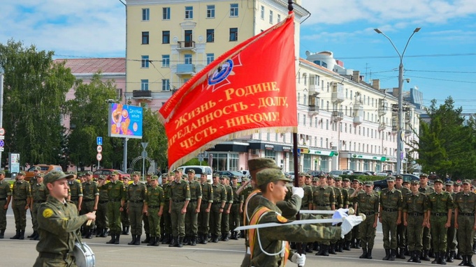 Торжественное построение / Фото: пресс-служба АлтГТУ