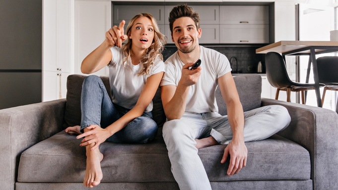 Просмотр ТВ / Фото: lookstudio / Freepik