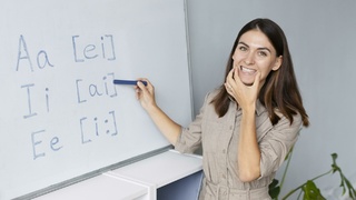 Языковая школа / Фото: freepik.com