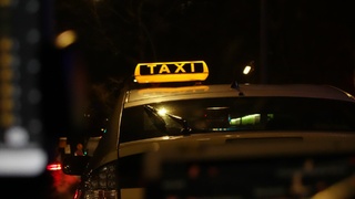 Такси/ Фото: https://unsplash.com