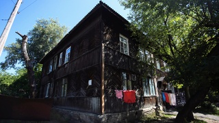Дом на ул. Чкалова, 1а / Фото: Екатерина Смолихина