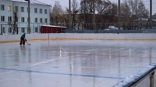 Хоккейная коробка в Новоалтайске / Фото предоставлено пресс-службой партии СРЗП