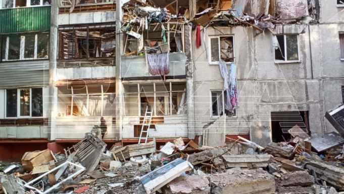 Лютый взрыв. Появились фото разрушений в жилом доме в Балашихе
