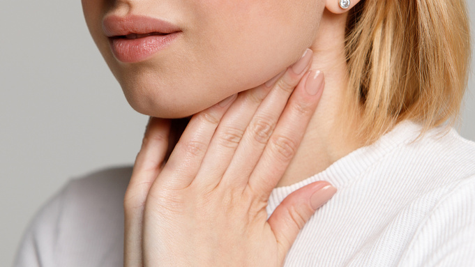 Девушка. Щитовидная железа / Фото: istockphoto.com
