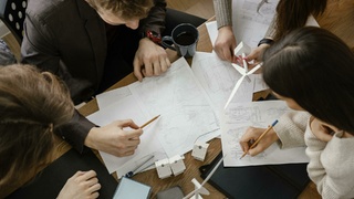 Работа в команде. Многозадачность. Делегирование / Фото: freepik.com