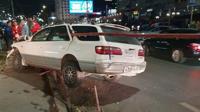 Фото: "Инцидент Барнаул"