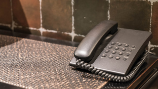 Телефон / Фото: topntp26 / freepik.com