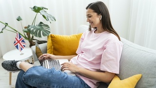 Изучение английского языка онлайн / Фото: freepik.com