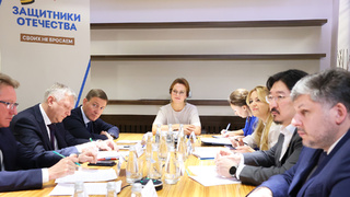 Встреча представителей Фонда "Защитники Отечества" и "Единой России" / Фото: пресс-служба партии