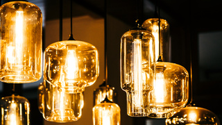 Люстры / Фото: lifeforstock / Freepik