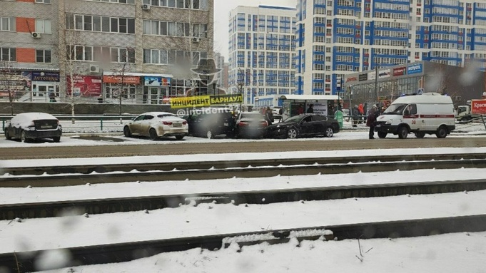 Фото: "Инцидент Барнаул"