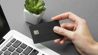 Ноутбук. Карта / Фото: freepik.com