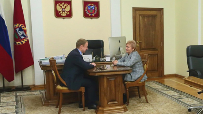 Виктор Томенко и Ирина Шереметьева / Фото: Антон Червяков /altairegion22.ru