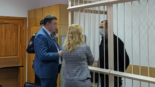Владимир Фалилеев (справа) с адвокатами / Фото: Антон Дегтярев