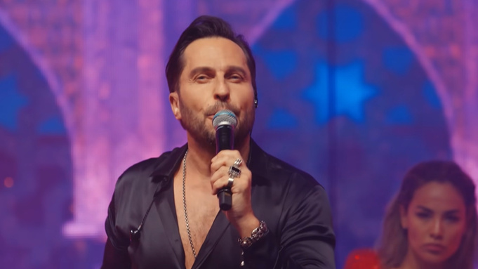 Кадр из клипа "Позитив" / Александр Ревва / YouTube