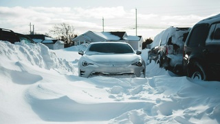 Машина в снегу / Фото: unsplash.com