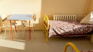 Больничная палата в детском отделении ЦГБ в Белокурихе / Фото: altairegion22.ru 