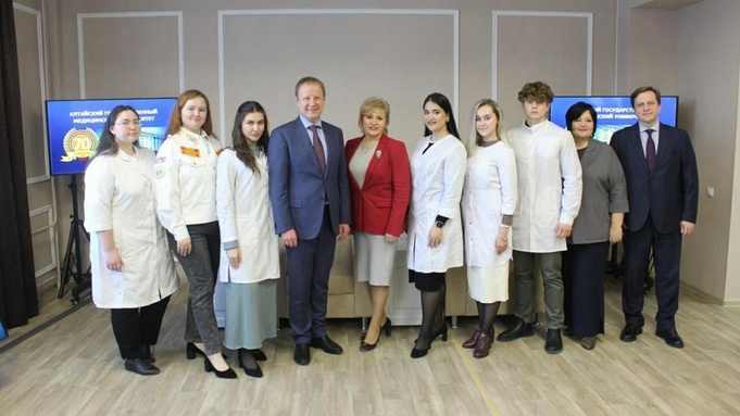 Виктор Томенко в АГМУ / Фото: пресс-служба вуза