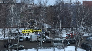 Авария на улице Георгиева / Фото: "Инцидент Барнаул"