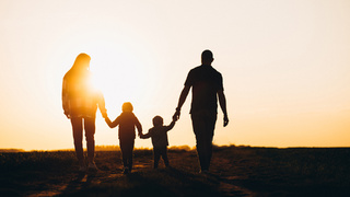 Семья / Фото:  senivpetro / Freepik