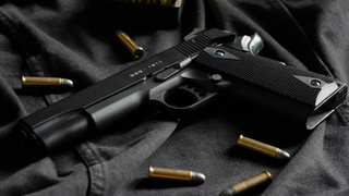 Черный пистолет / Фото: unsplash.com