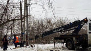 Энергетики за работой / Фото: barnaul.org