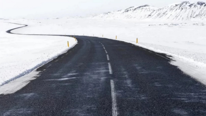 Дорога в снегу / Фото: pxhere.com