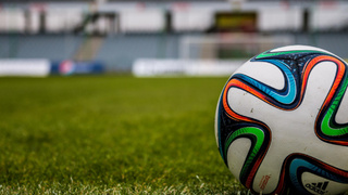 Футбольный мяч / Фото: pxhere.com