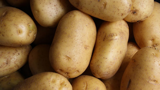 Клубни картофеля / Фото: unsplash.com