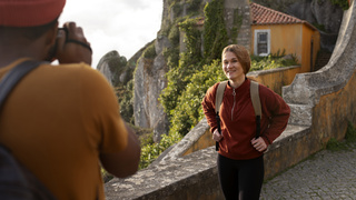 Туристы. Достопримечательности / Фото: freepik.com