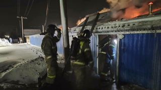 Пожар в Бийске / Фото: МЧС Алтайского края