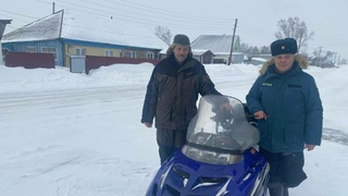 В Алтайском крае спасли мужчин на снегоходах / Фото: МЧС Алтайского края