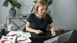 Дизайнер. Дистанционная работа / Фото: freepik.com