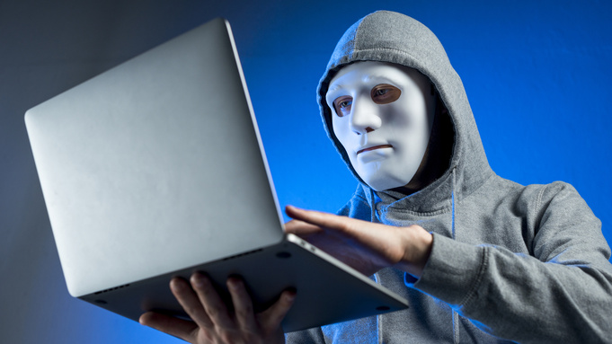 Ноутбук. Злоумышленник / Фото: freepik.com