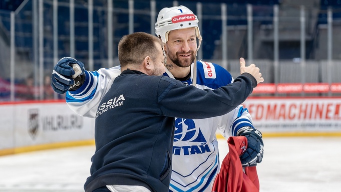 Фото: игрок "Динамо-Алтай" Александр Ремов