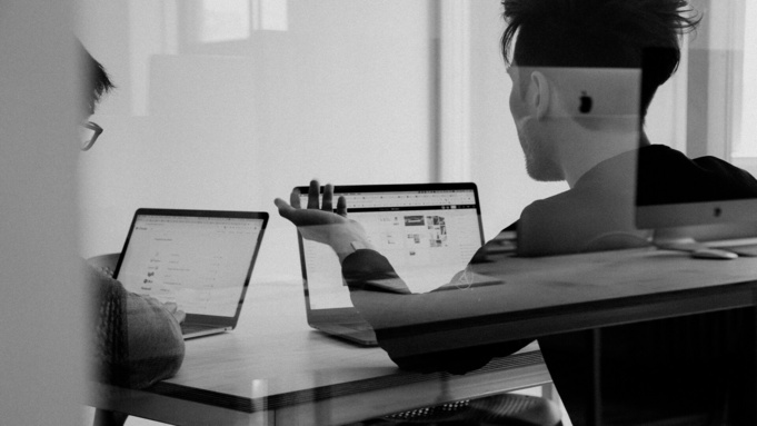 Офисные работники / Фото: unsplash.com