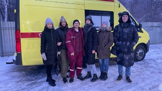 Студенты АГМУ и сотрудники СМП / Фото: пресс-служба вуза