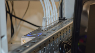 Интернет-кабели / Фото: unsplash.com